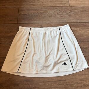 Adidas white tennis skirt size large